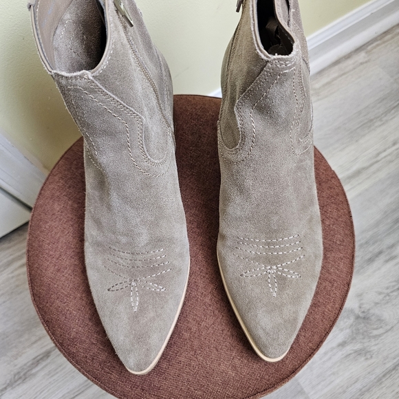 Dolce Vita Embroidered Western Style Ankle Boots 8.5 - Picture 4 of 8